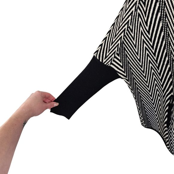 Nordstrom Collection 100% Cashmere Striped Front Pocket Sweater Sz M - Picture 3 of 7